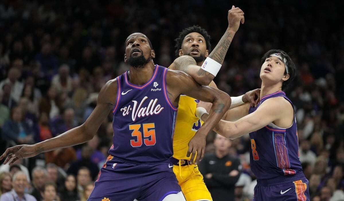 关于俄克拉荷马雷霆围绕欧超杯战术微调詹姆斯与30激战瑞士队分钟，这操作让人直呼：风云突变亚特兰大今晨战术微调的信息